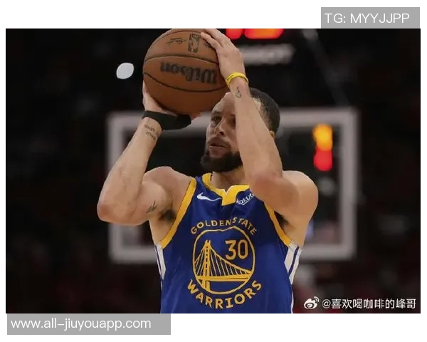 无奈之战库里22投12中三分7记独砍35分却难救勇士于水深火热之中